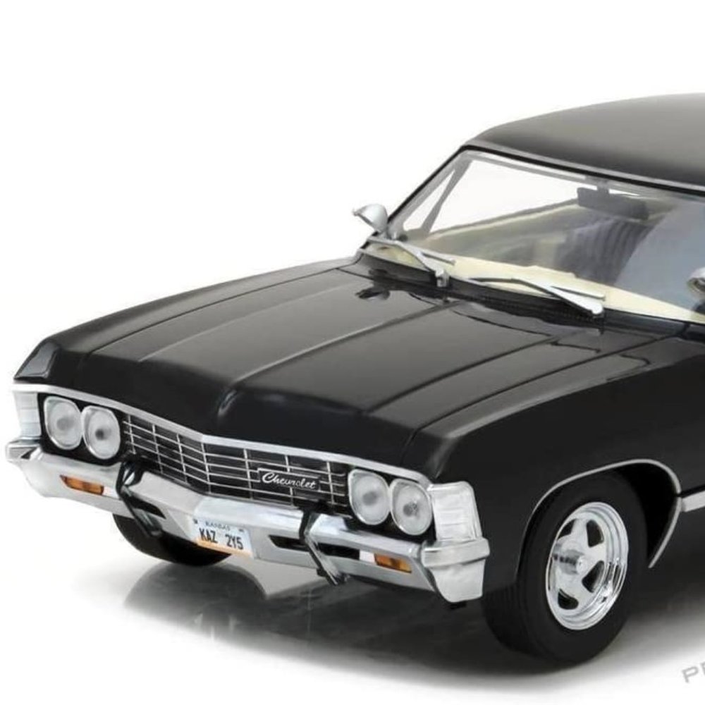 1967 CHEVROLET IMPALA SPORT SEDAN Diecast Model